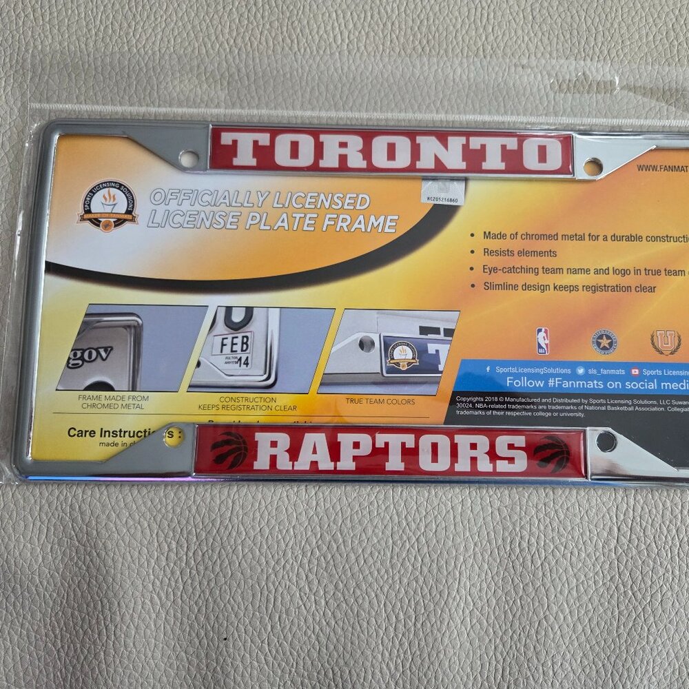 FANMATS NBA Officially Licensed Toronto Raptors License Plate Frame